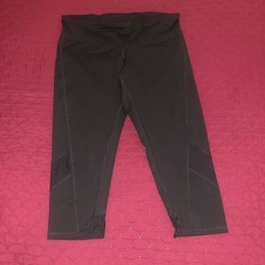Capri Leggings!!